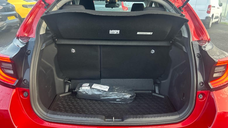 Toyota Yaris 1.5 Hybrid Design 5dr CVT Hybrid Hatchback